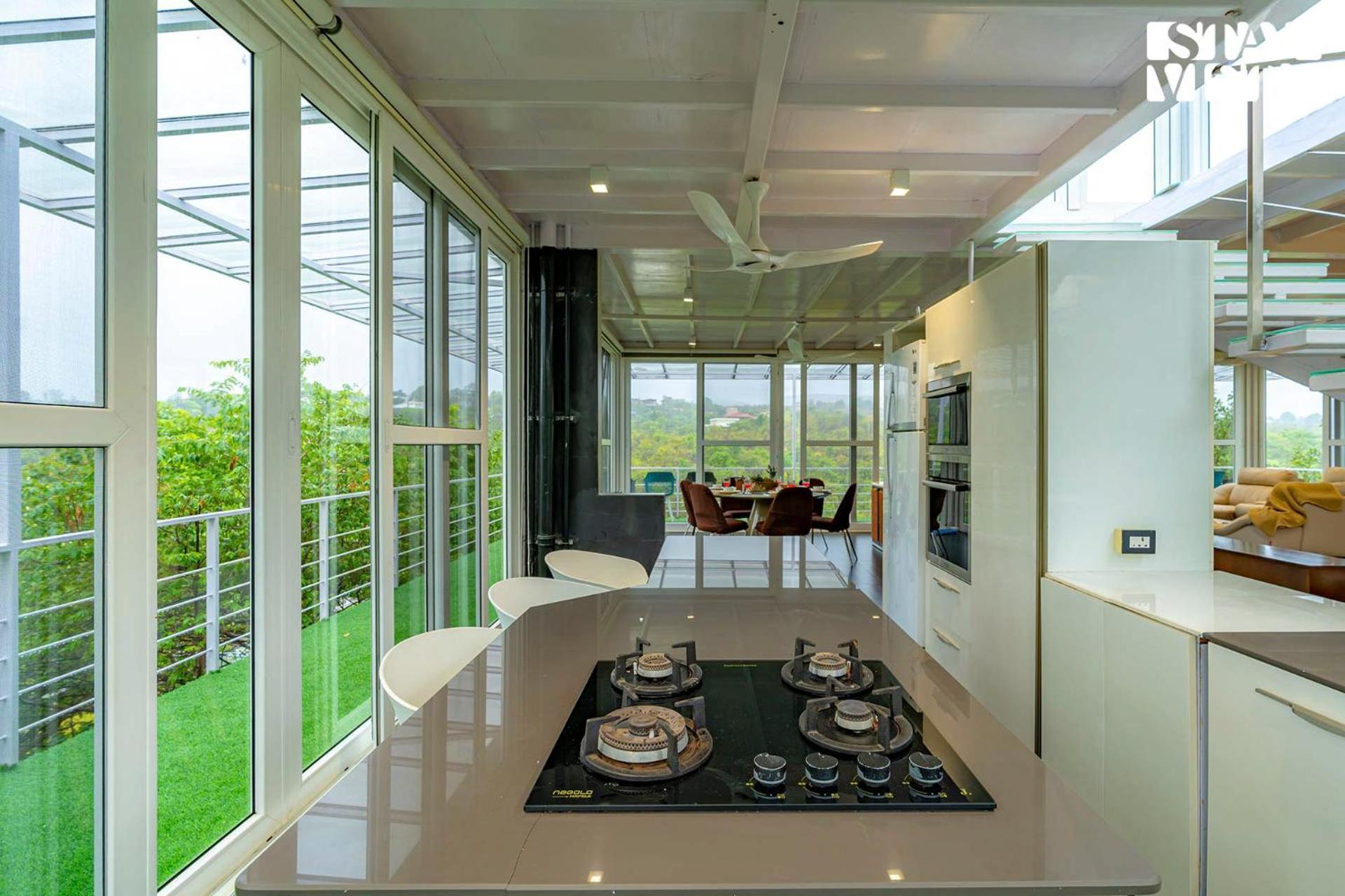 The Glasscape By Stayvista - Hillside Getaway With Pool And Indoor Games Nashik Zewnętrze zdjęcie